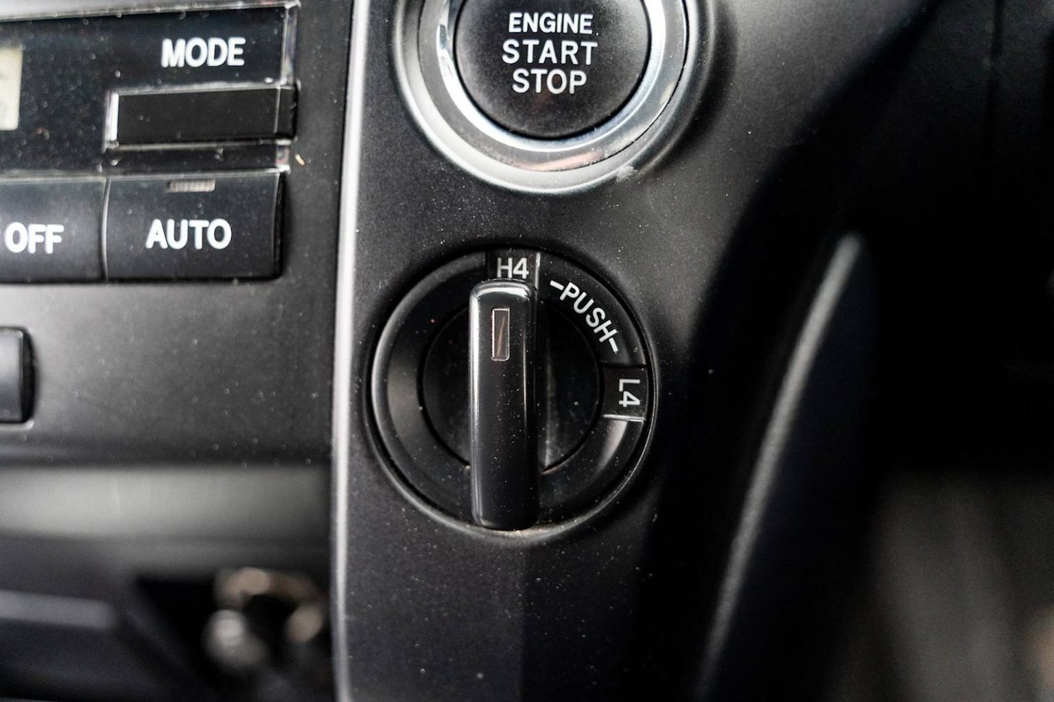 2015 Toyota Landcruiser GXL Auto 4x4 MY13 20