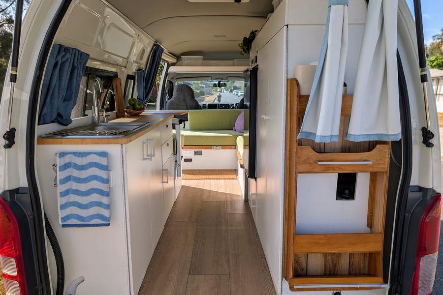 2008 Toyota HIACE Campervan 19