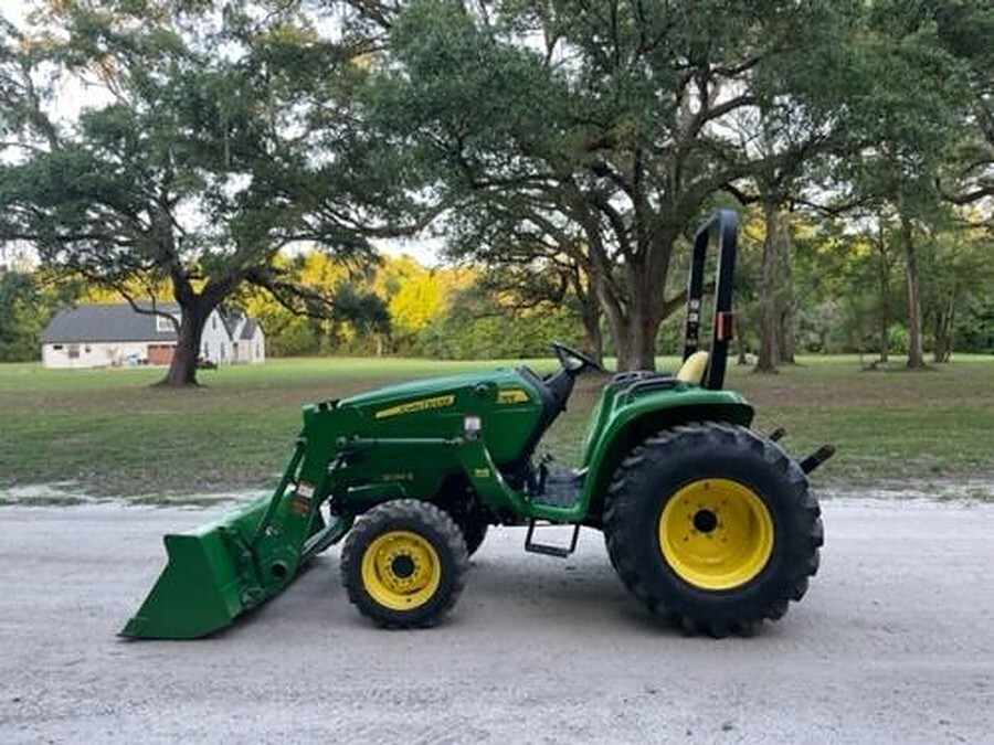 2011 John Deere 3038E Tractor 4