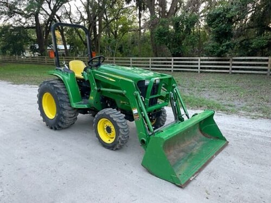 2011 John Deere 3038E Tractor 13