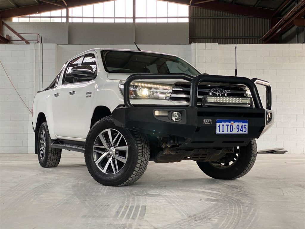 2017 Toyota Hilux SR5 (4x4) GUN126R MY17 4X4 25