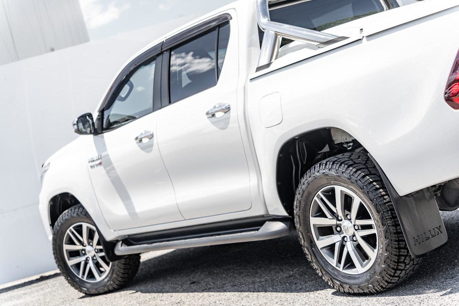 2018 Toyota Hilux SR5 Auto 4x4 Double Cab 6