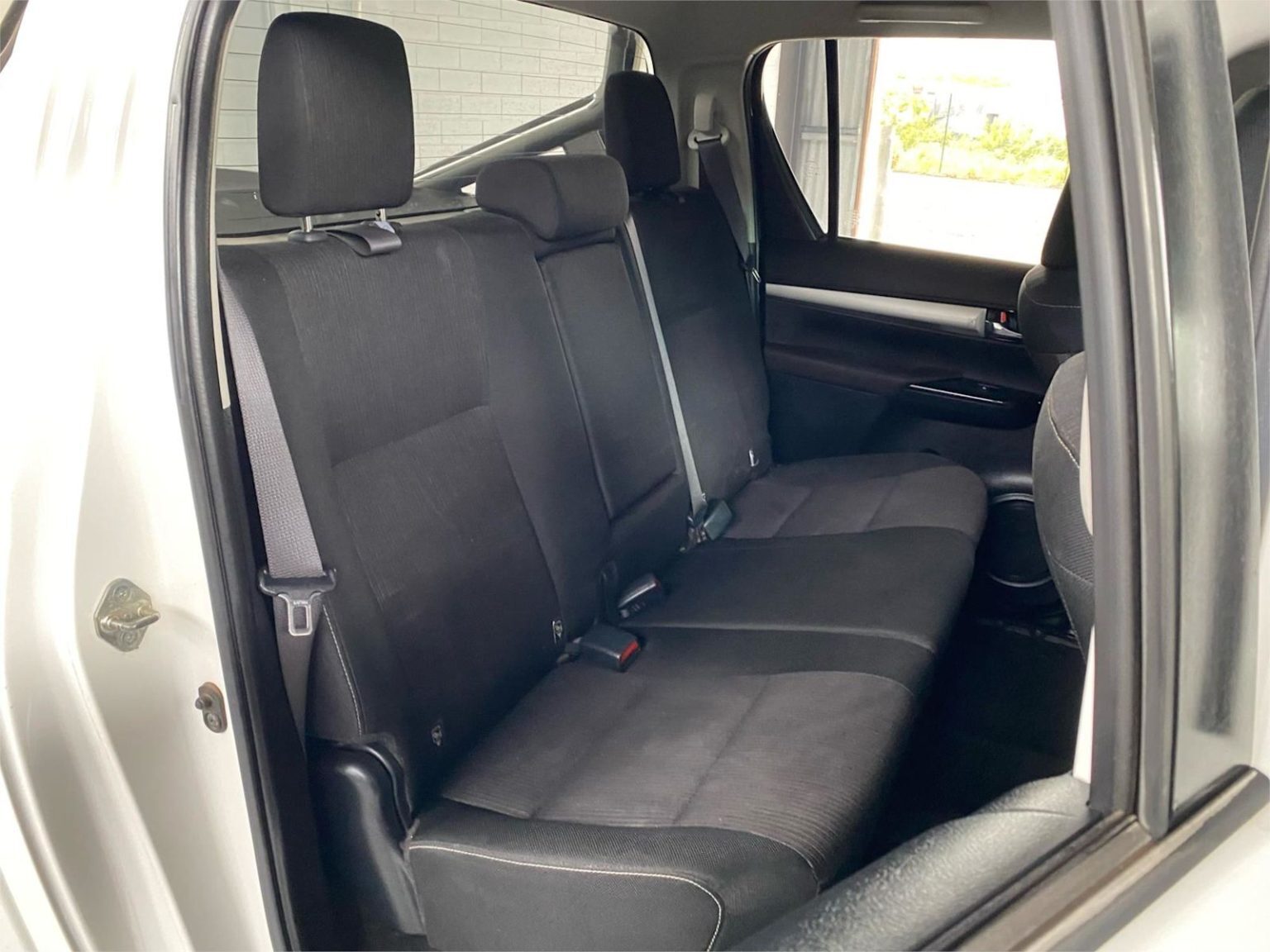 2017 Toyota Hilux SR5 (4x4) GUN126R MY17 4X4 11
