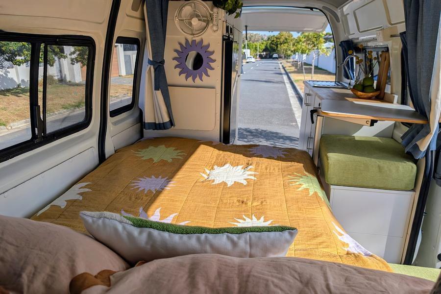 2008 Toyota HIACE Campervan 27