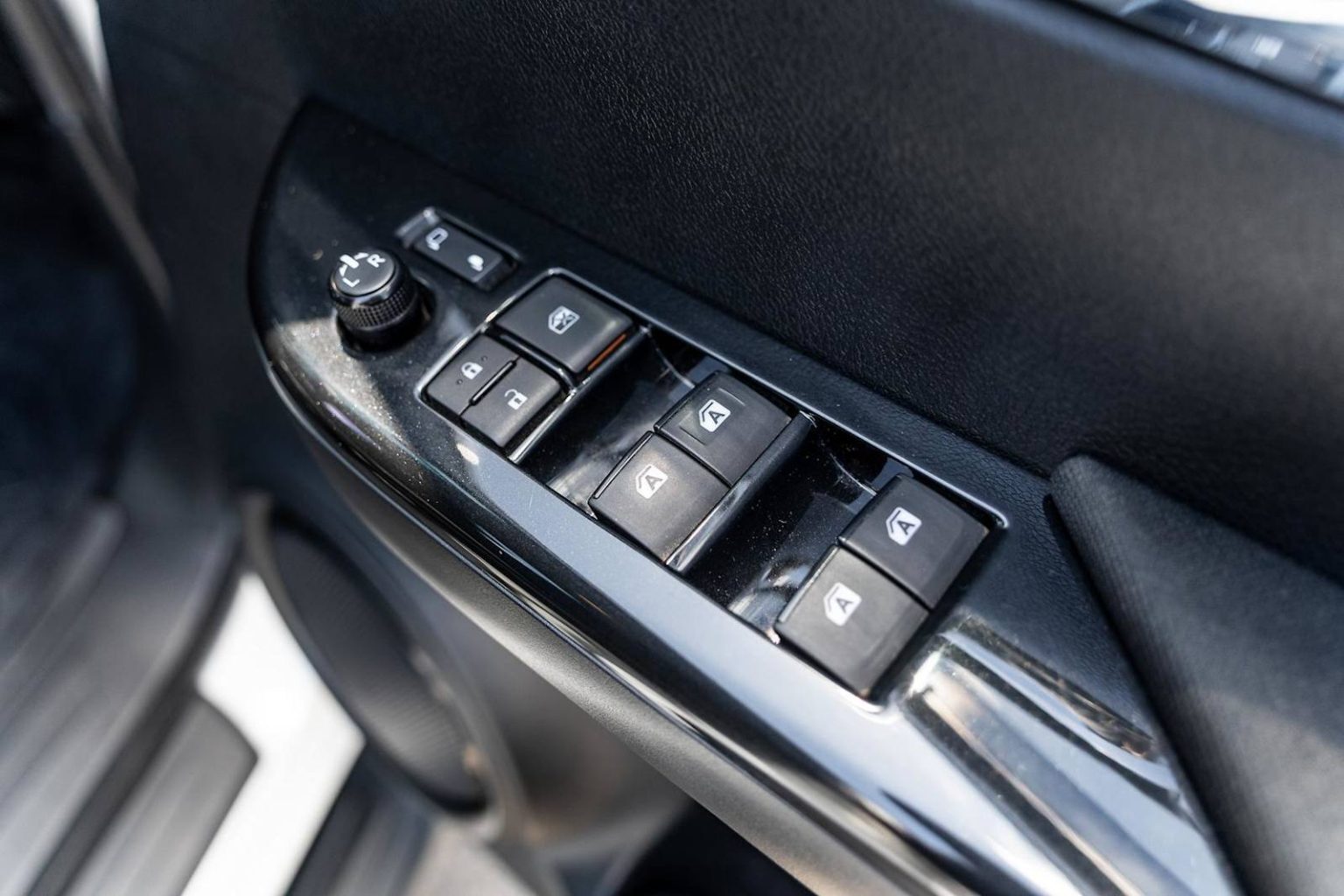 2018 Toyota Hilux SR5 Auto 4x4 Double Cab 21