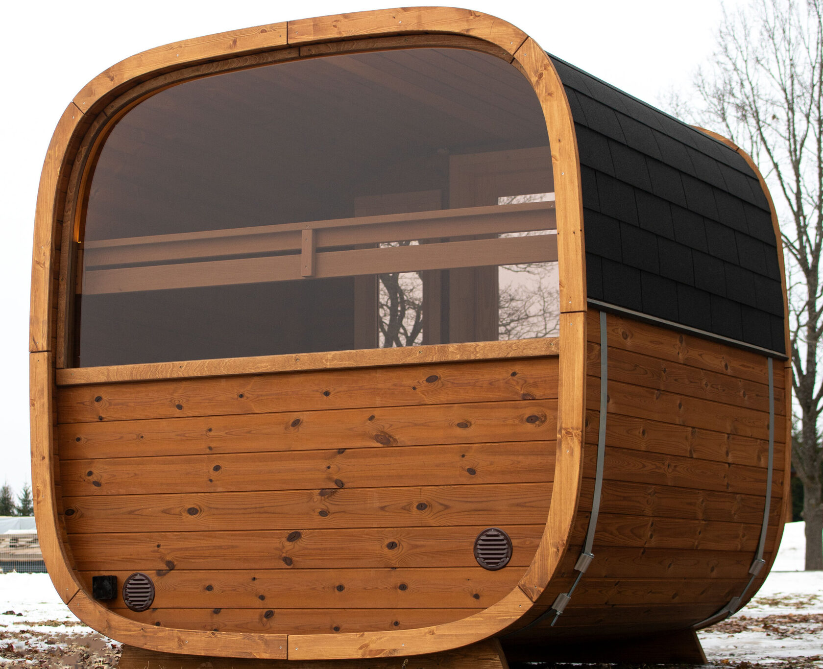 Półpanoramiczne okno tylne