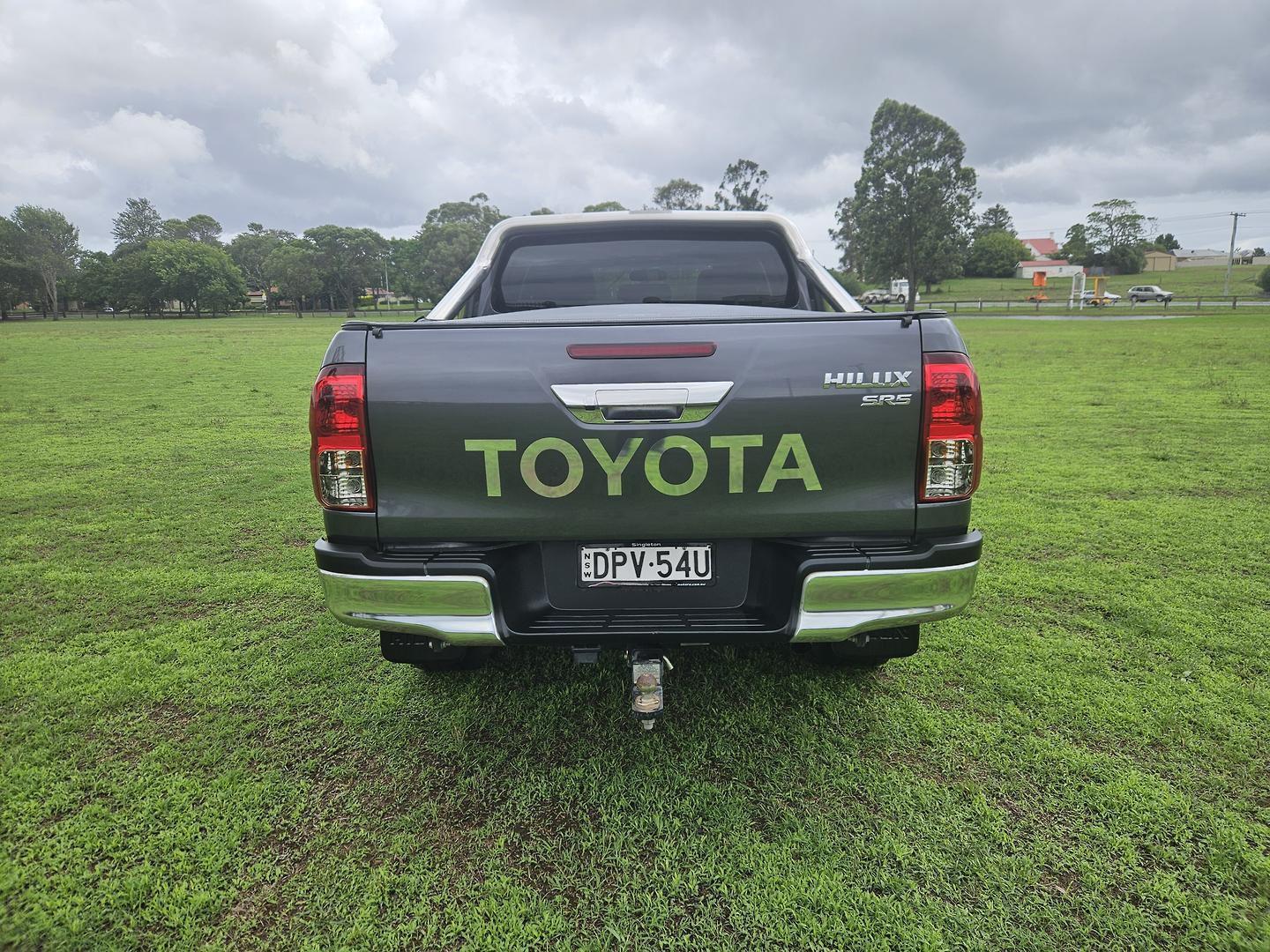2017 Toyota Hilux SR5 Auto 4x4 Double Cab