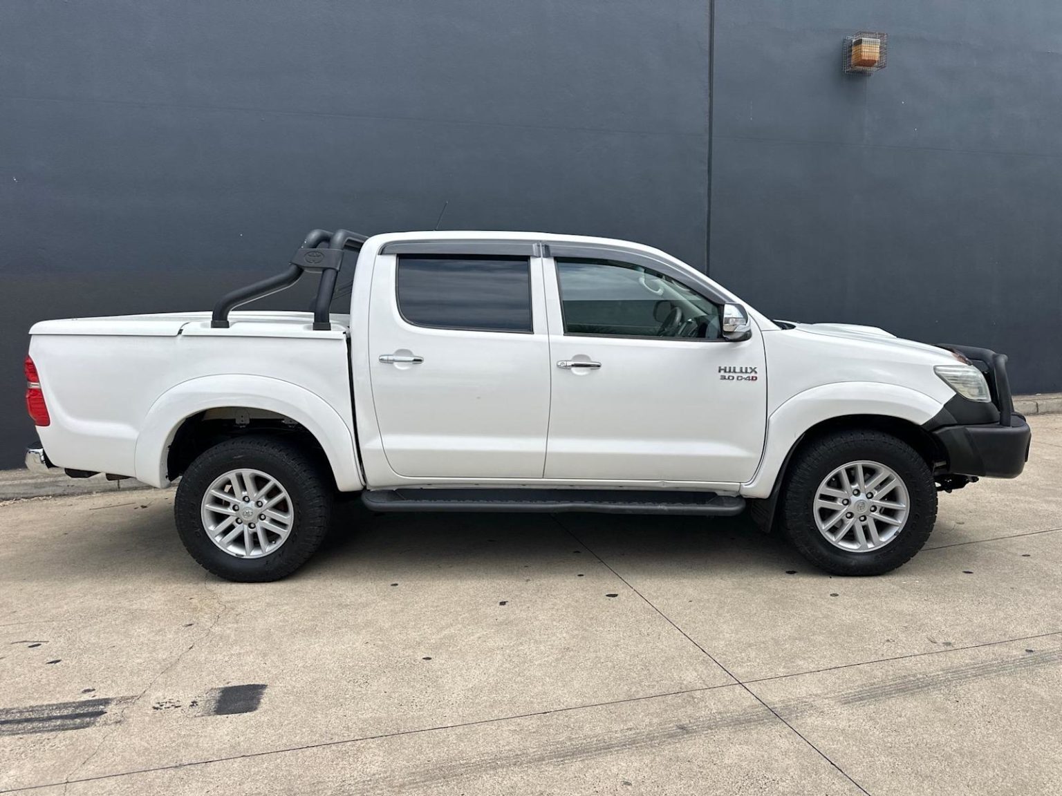 2012 Toyota Hilux SR5 KUN26R 4X4 10