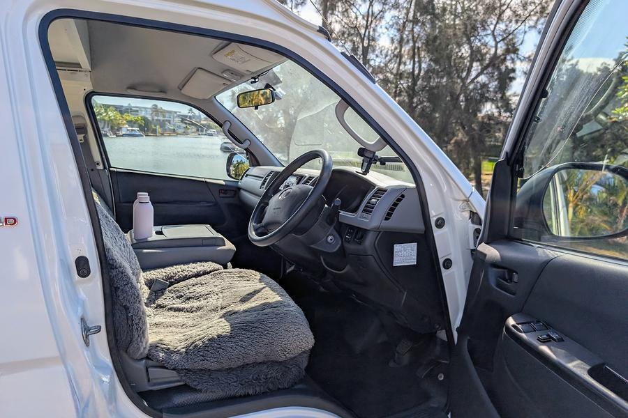 2008 Toyota HIACE Campervan 15