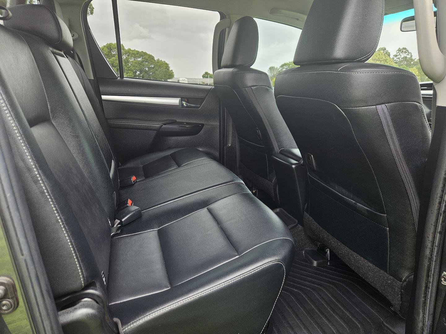 2017 Toyota Hilux SR5 Auto 4x4 Double Cab 4