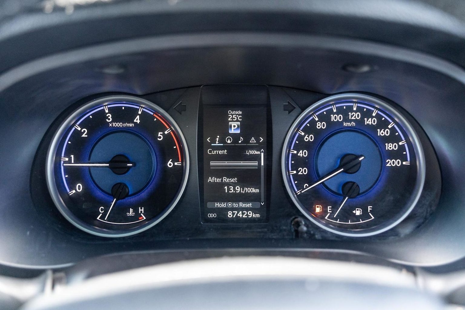2018 Toyota Hilux SR5 Auto 4x4 Double Cab