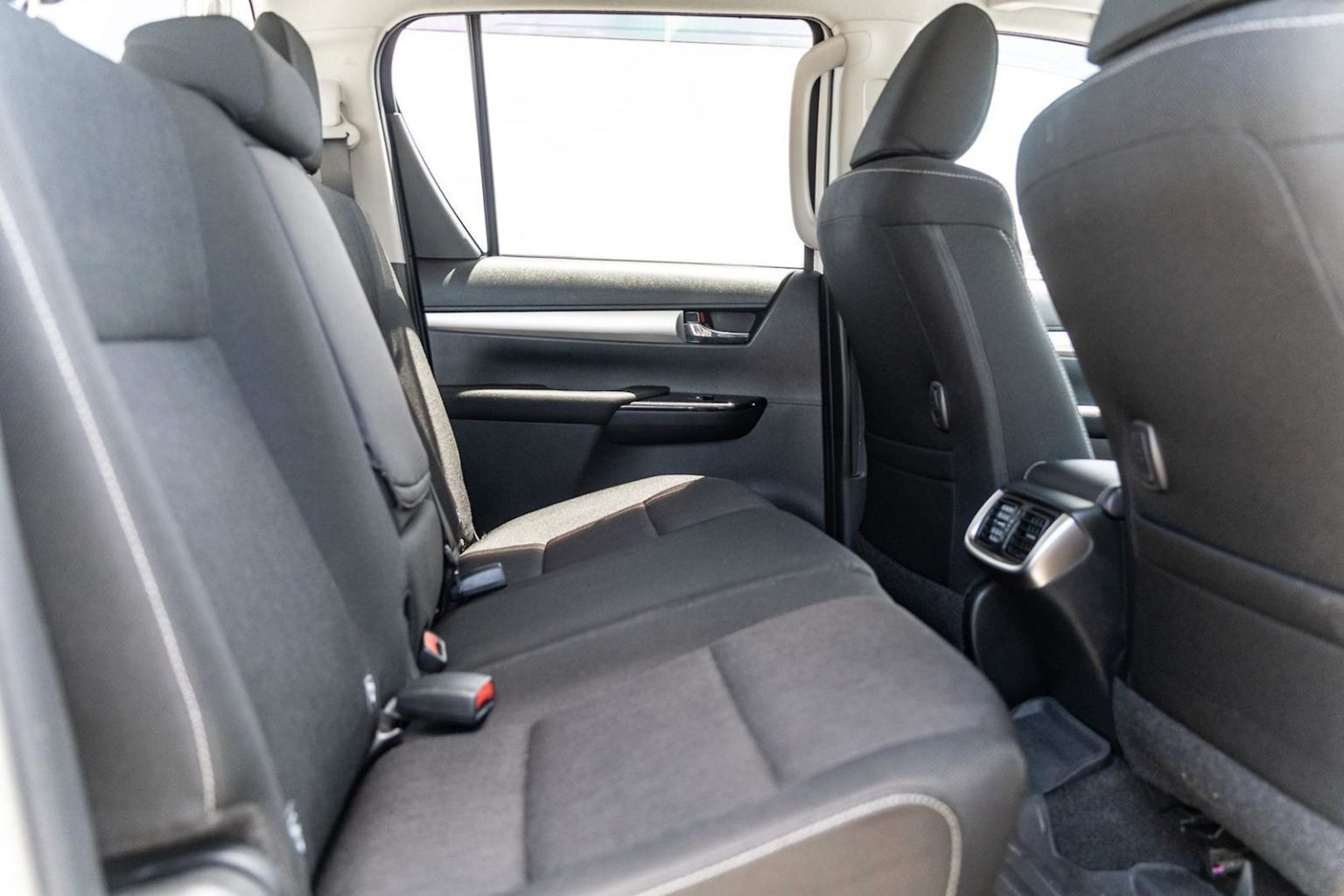 2018 Toyota Hilux SR5 Auto 4x4 Double Cab 10