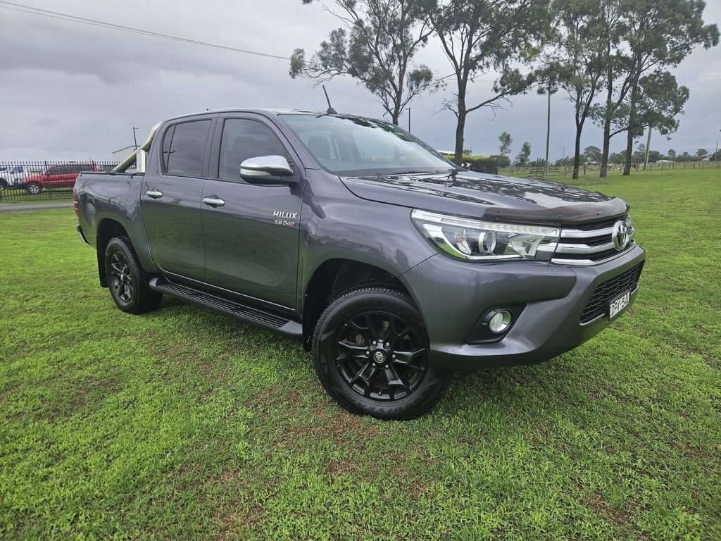 2017 Toyota Hilux SR5 Auto 4x4 Double Cab 21