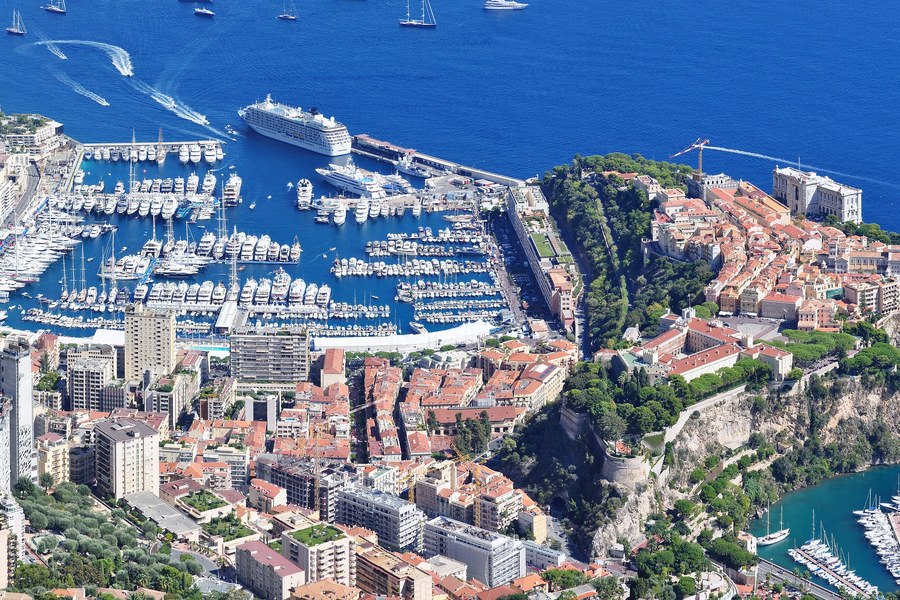 Порт и скала Monaco, вид с La Turbie