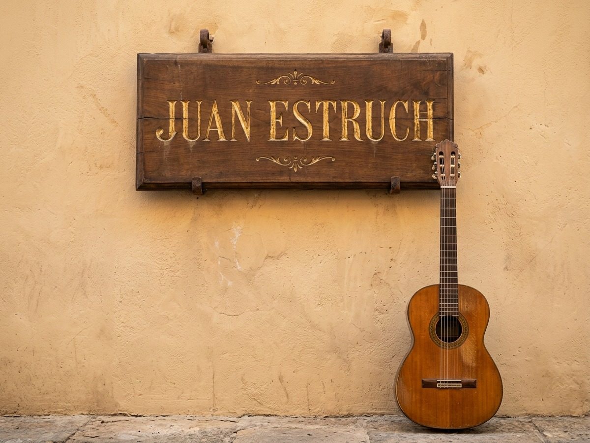 Juan Estruch