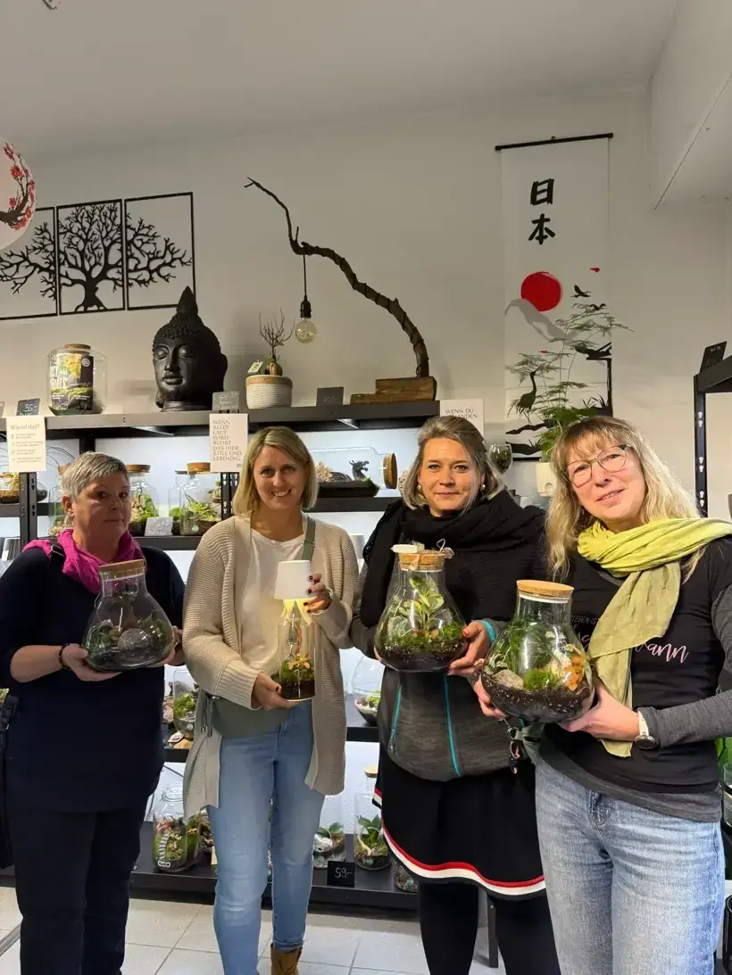 Gruppe mit Biotopen