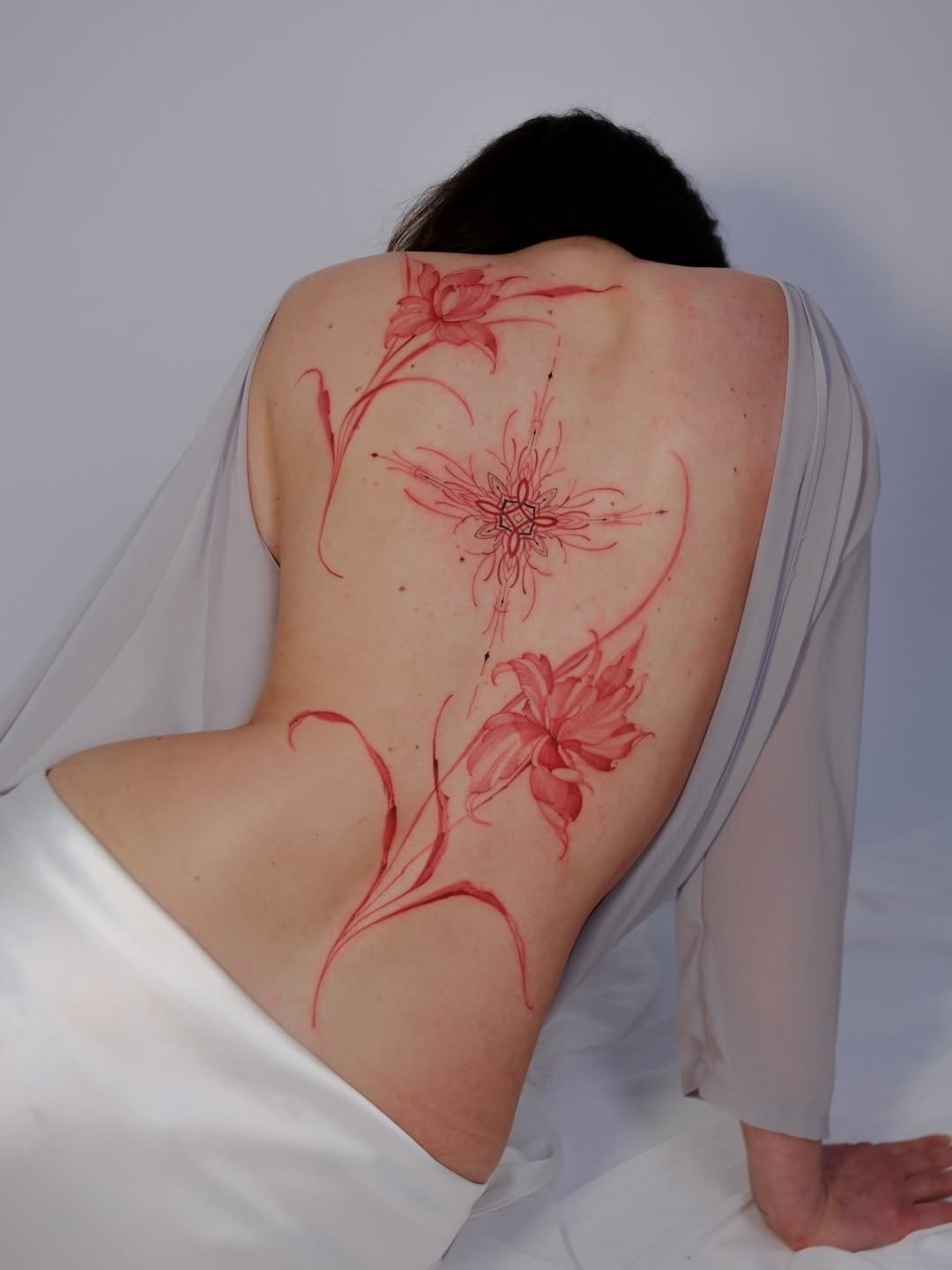 Florales Tattoo von Anastasia Helfer – Arbeit 2