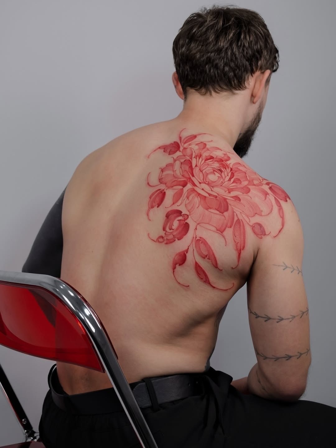 Florales Tattoo von Anastasia Helfer – Arbeit 8