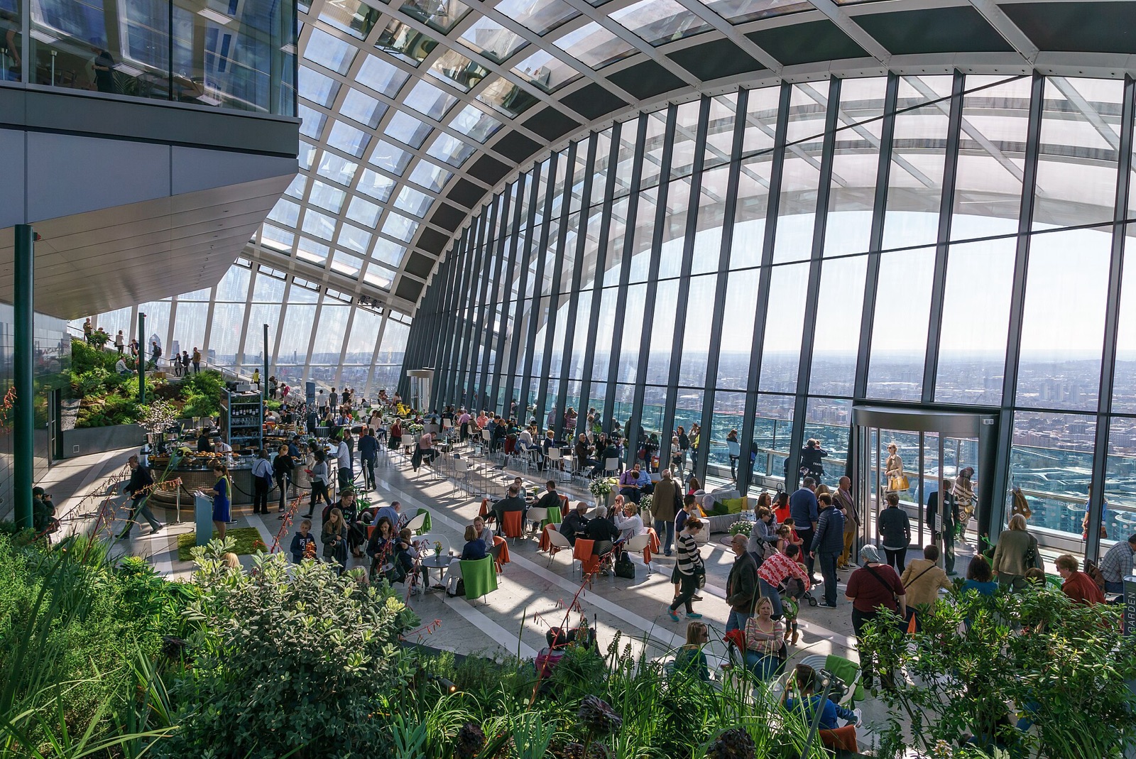 Стеклянный купол Sky Garden