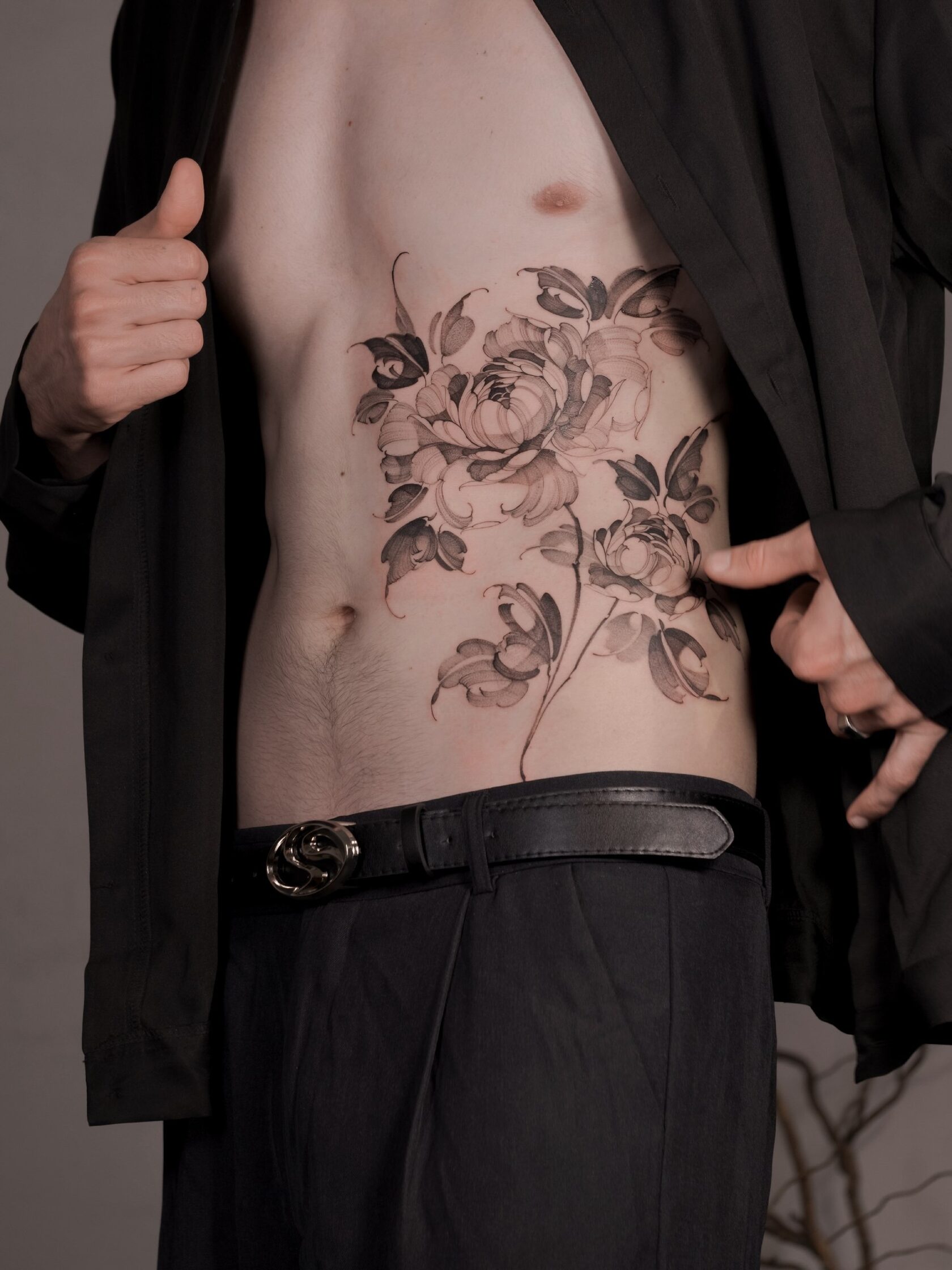 Florales Tattoo von Anastasia Helfer – Arbeit 15