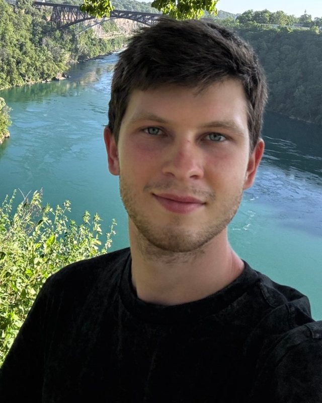 Andrew, owner of FullScreenFix