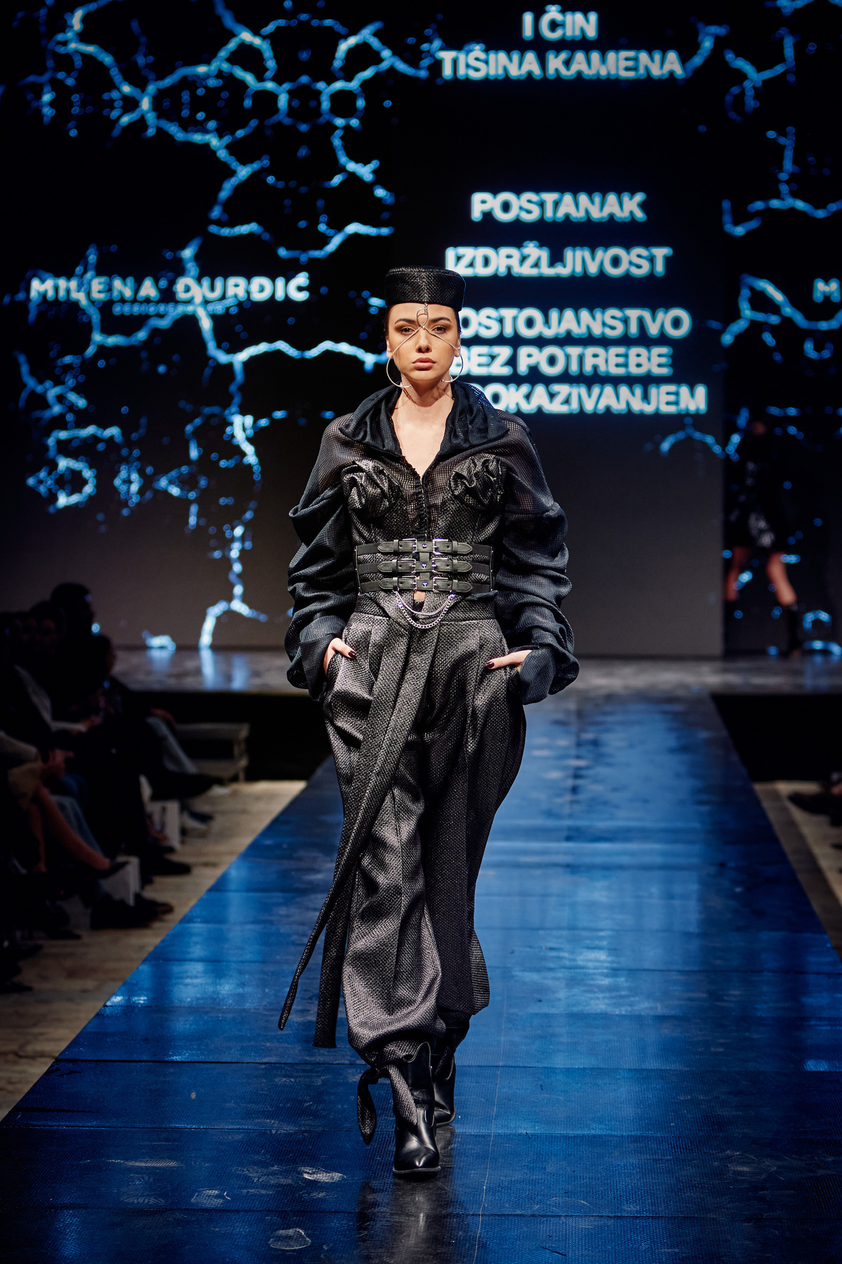 A sculptural blue tailored look