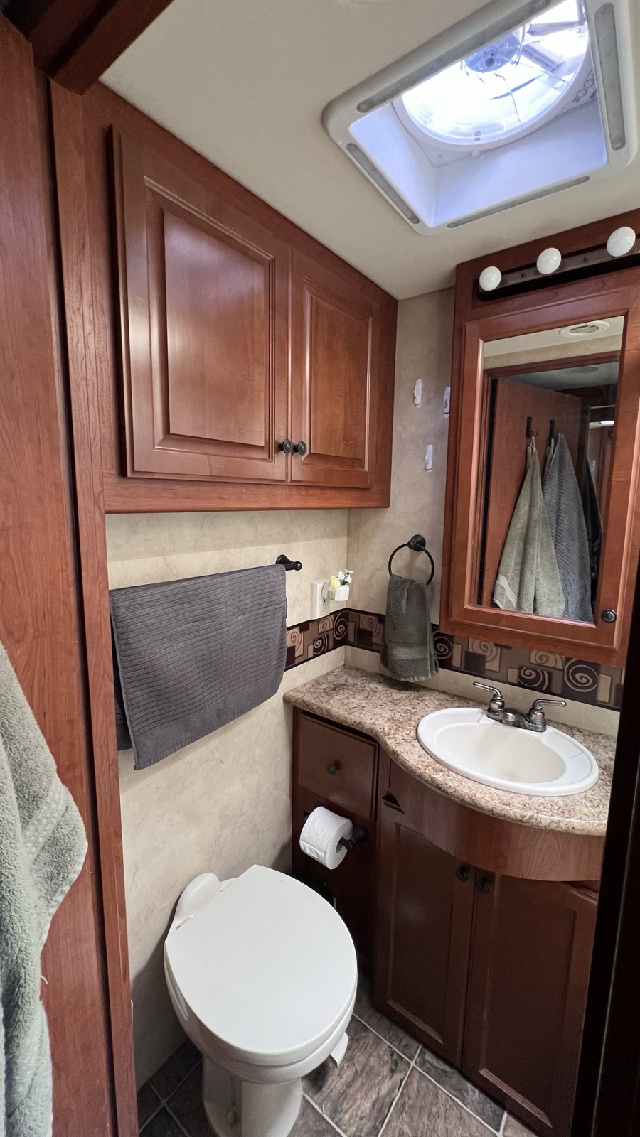 Shower & bathroom