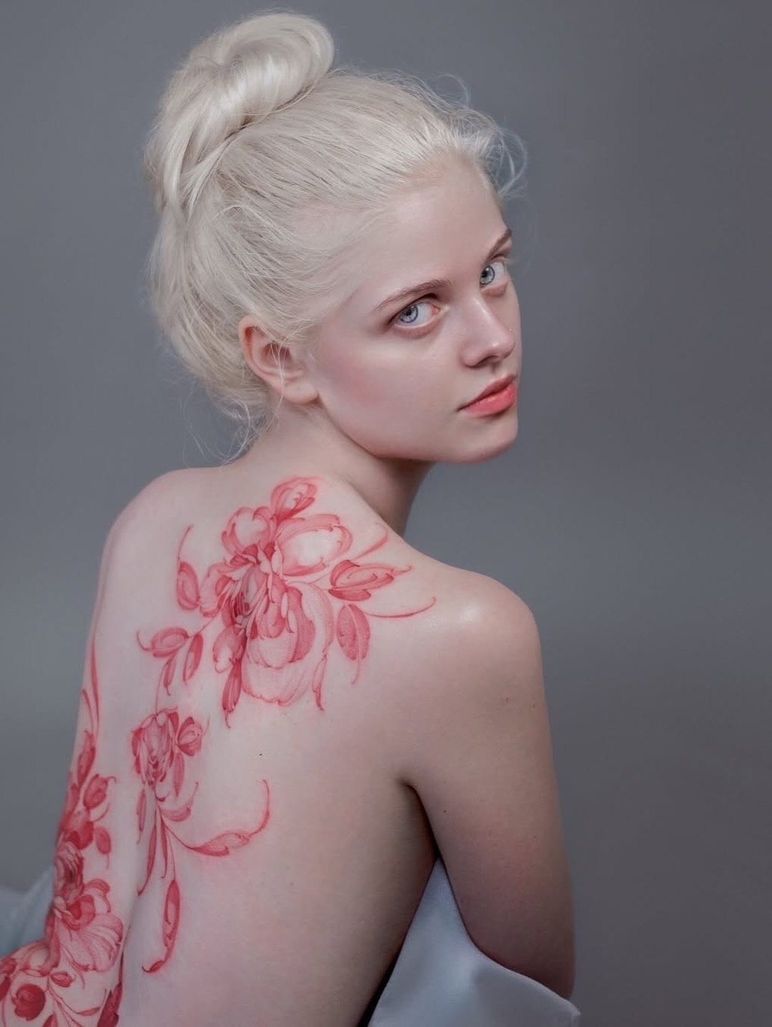 Florales Tattoo von Anastasia Helfer – Arbeit 6