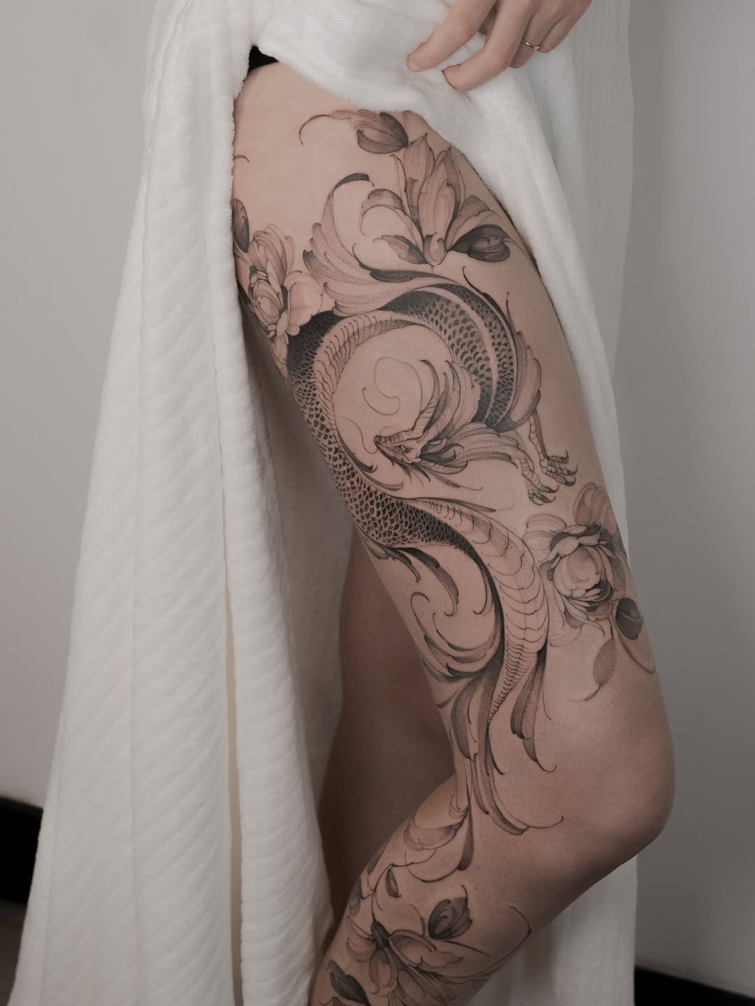Florales Tattoo von Anastasia Helfer – Arbeit 20