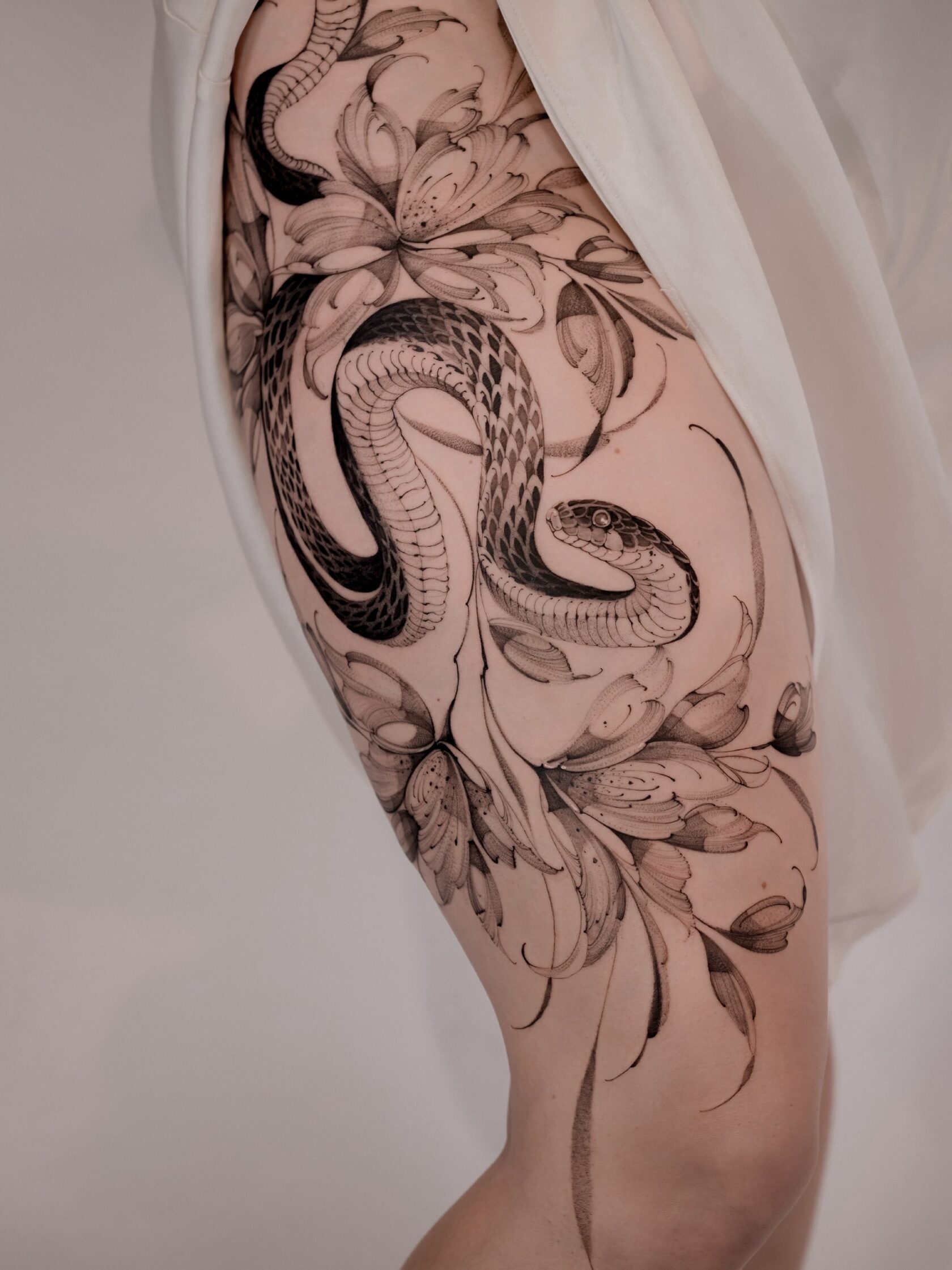 Florales Tattoo von Anastasia Helfer – Arbeit 12