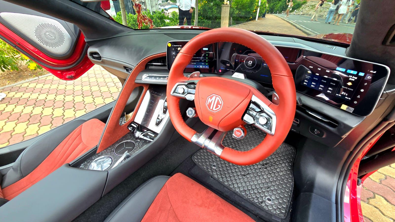 MG Cyberster electric roadster rental in Pattaya
