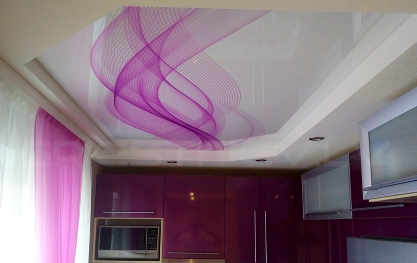 Fotodruka atdzīvina virtuves griestus