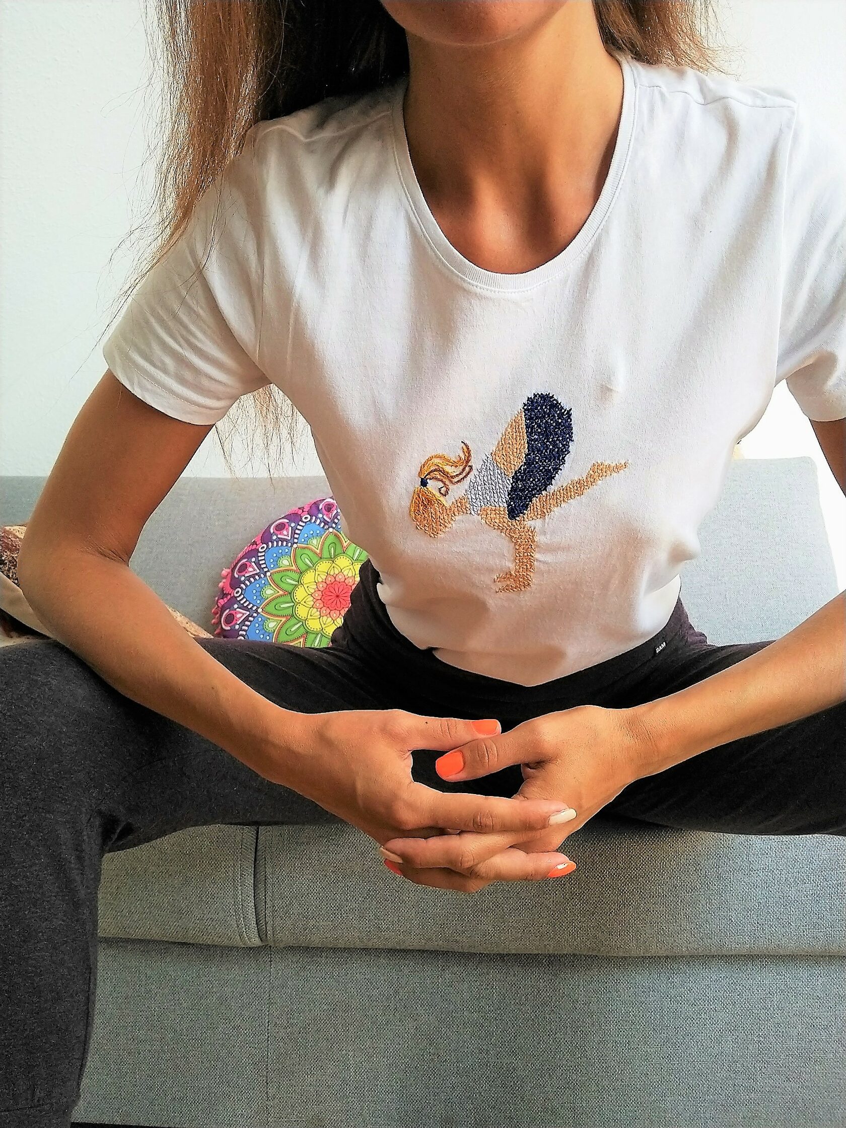 Yoga T-shirt Organic Vegan Ecologic Fair-trade handcraft Bakasana crane pose