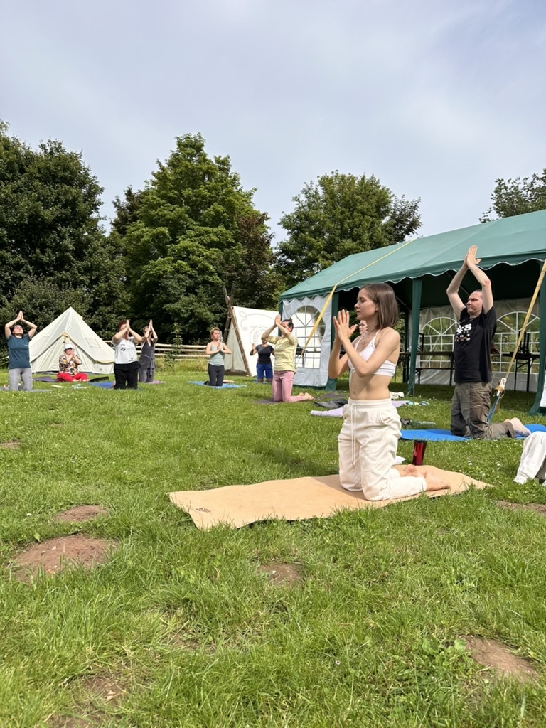Yoga im Alaunpark Dresden im Rahmen des Palais Sommer