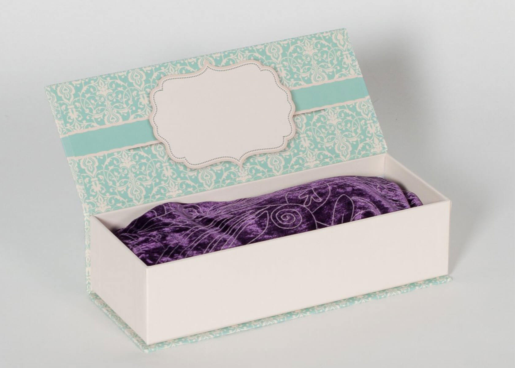 Луксозна кутия Ефреа с кърпа за коса - подарък за жена на 20, 30, 40, 50 и 60 години.