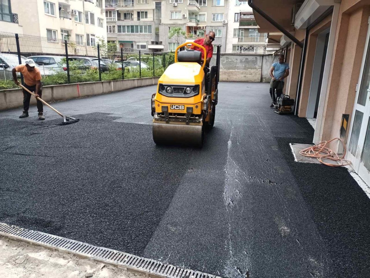Асфалтиране на малки площи