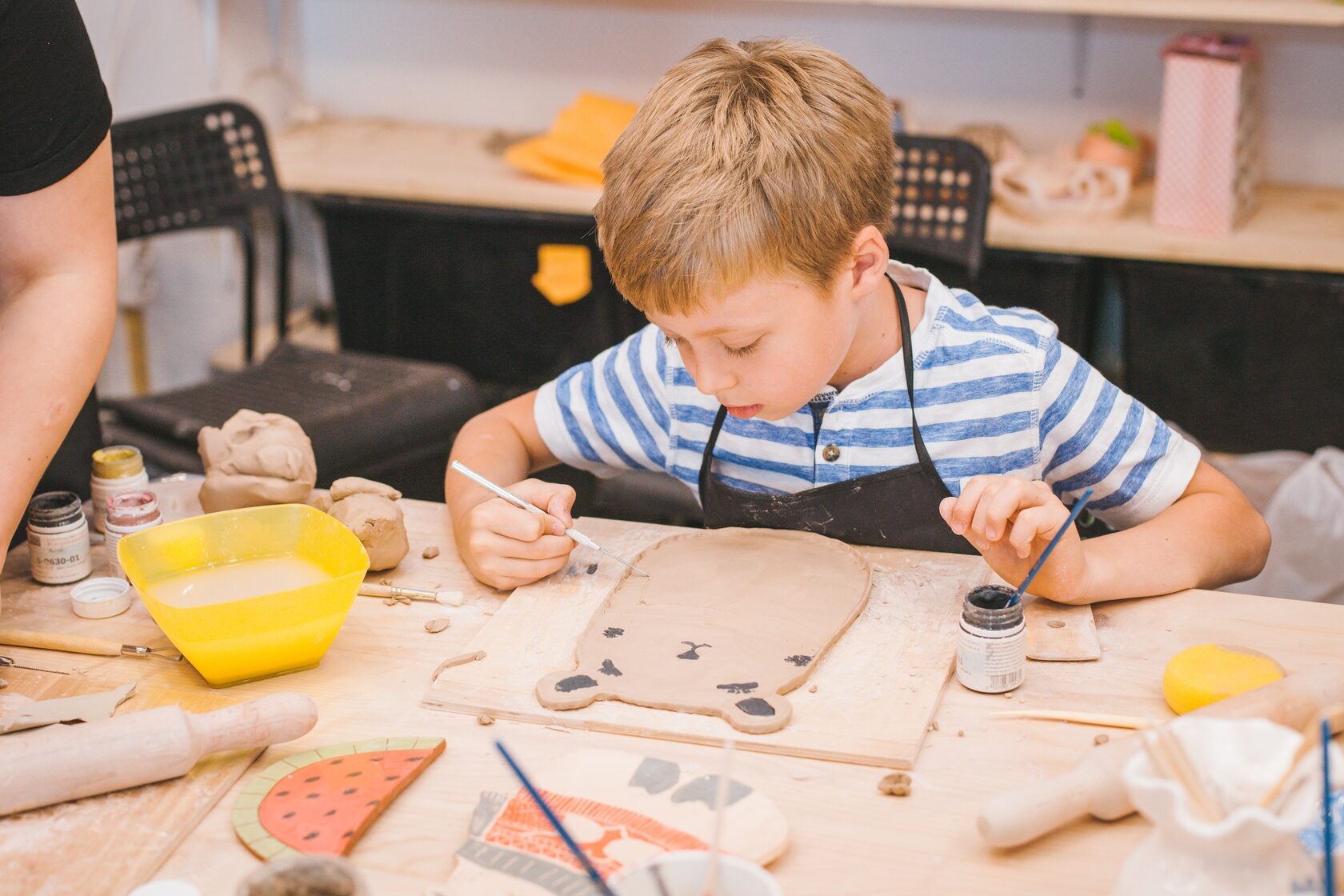 kids pottery making classes Toronto