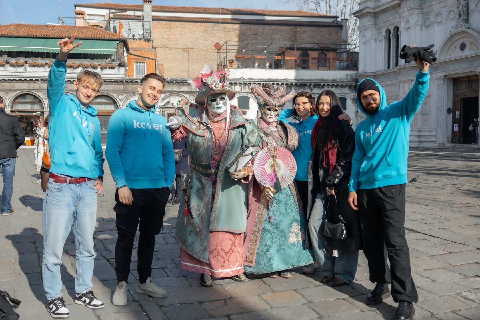 Группа в Венеции