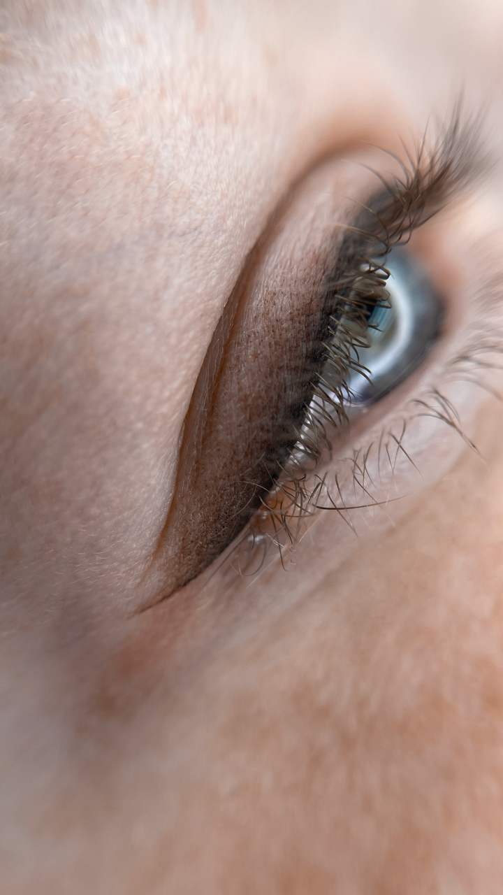 Permanent eyeliner by Kristina Melnicenco — winged liner