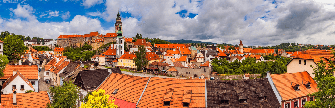 Не знаете чем заняться на выходных в Чехии? Обязательно посетите один из самых красивых городов - Чешский Крумлов! 