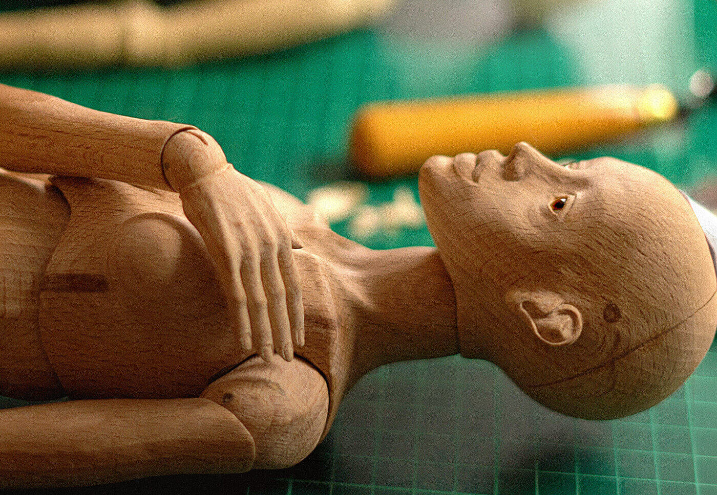 Anna Haritonova, doll artist, on a Barcelona rooftop with her ball-jointed dolls