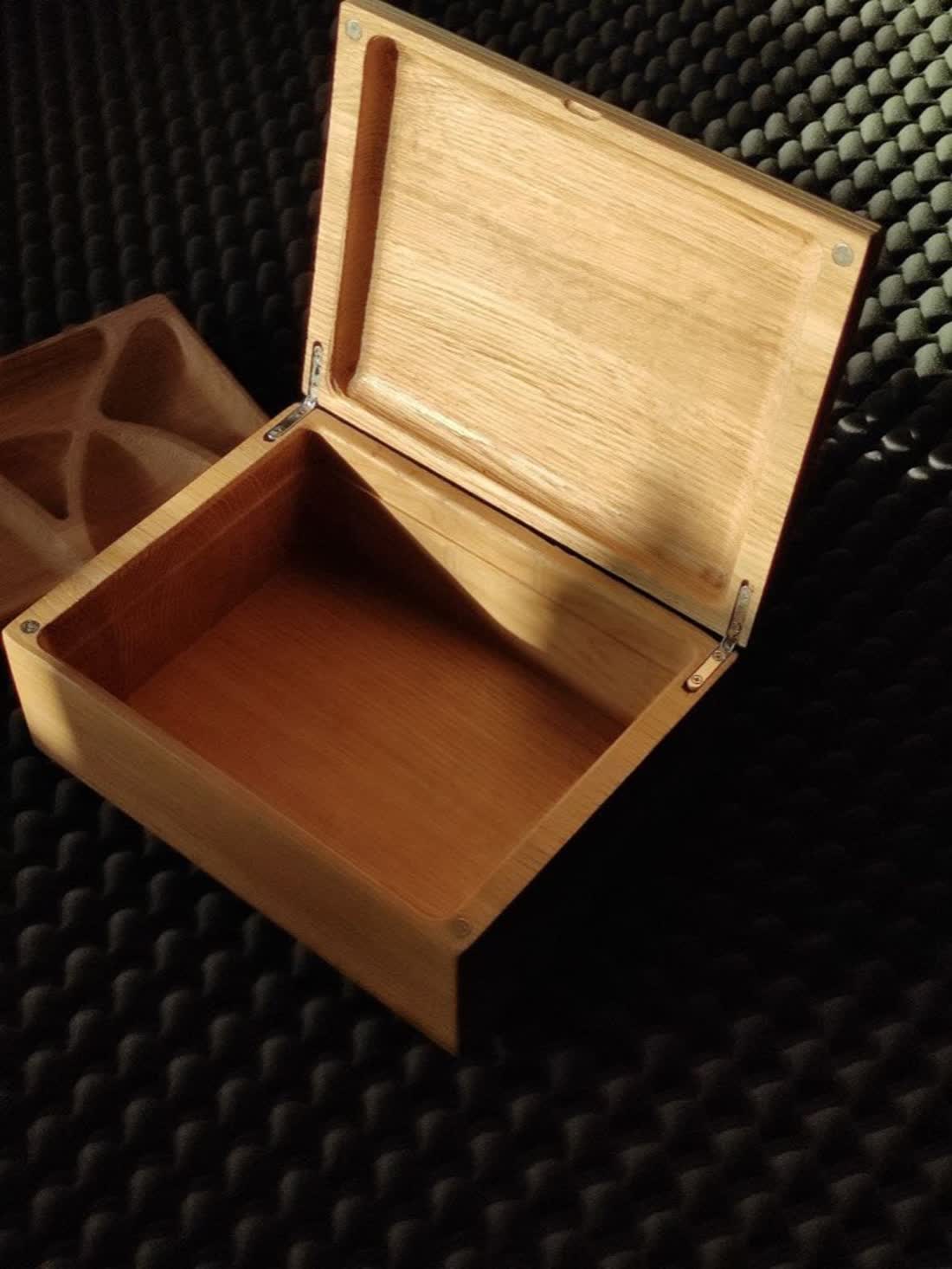 Lined wooden box