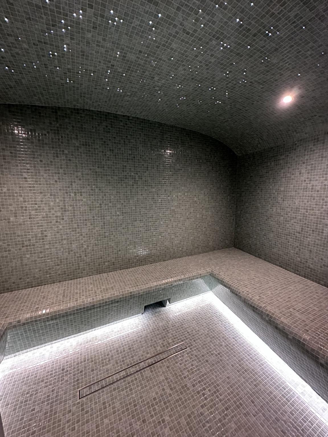 Détail premium d’un hammam sur mesure