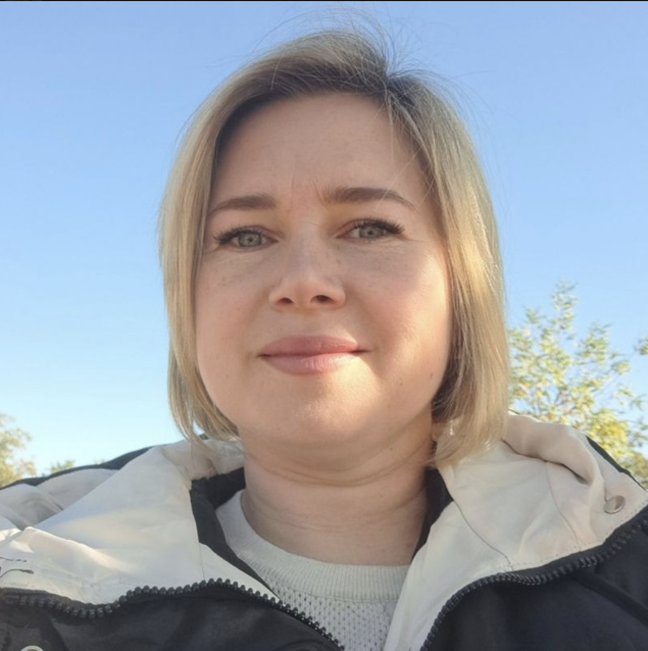 Олена