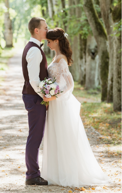 Wedding photography outdoors