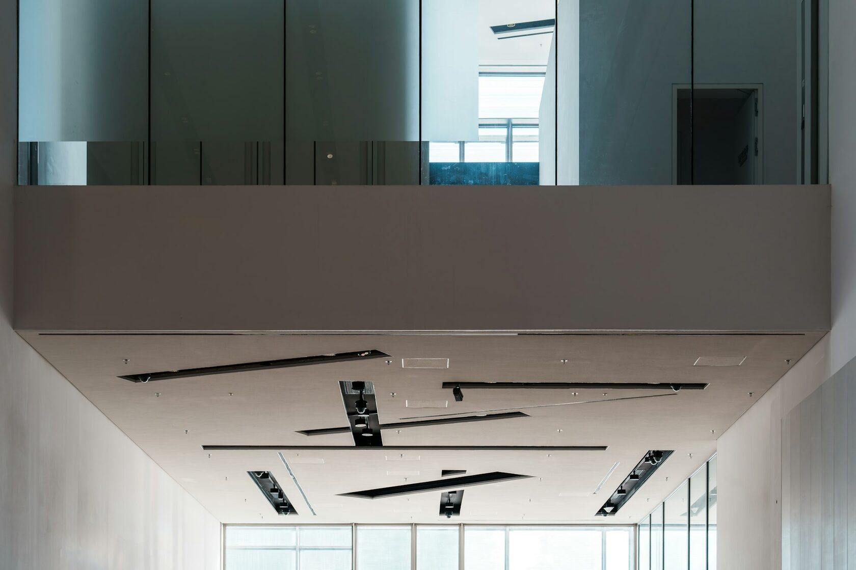 Трековый LED светильник Track Office для акцентов