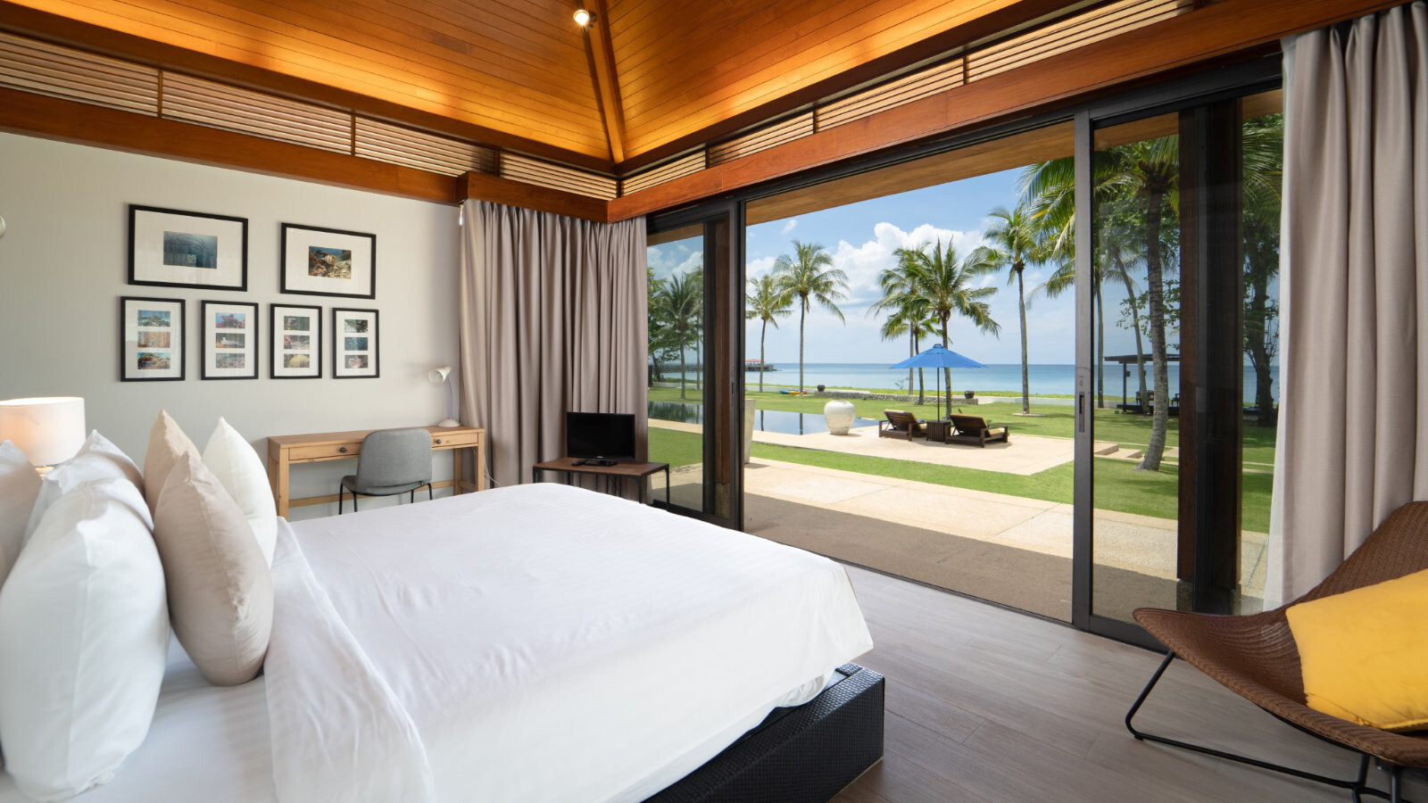 Third master suite, beachfront estate, Natai Beach