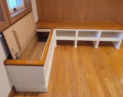 Farm house storage bench with cubbies with open lead
