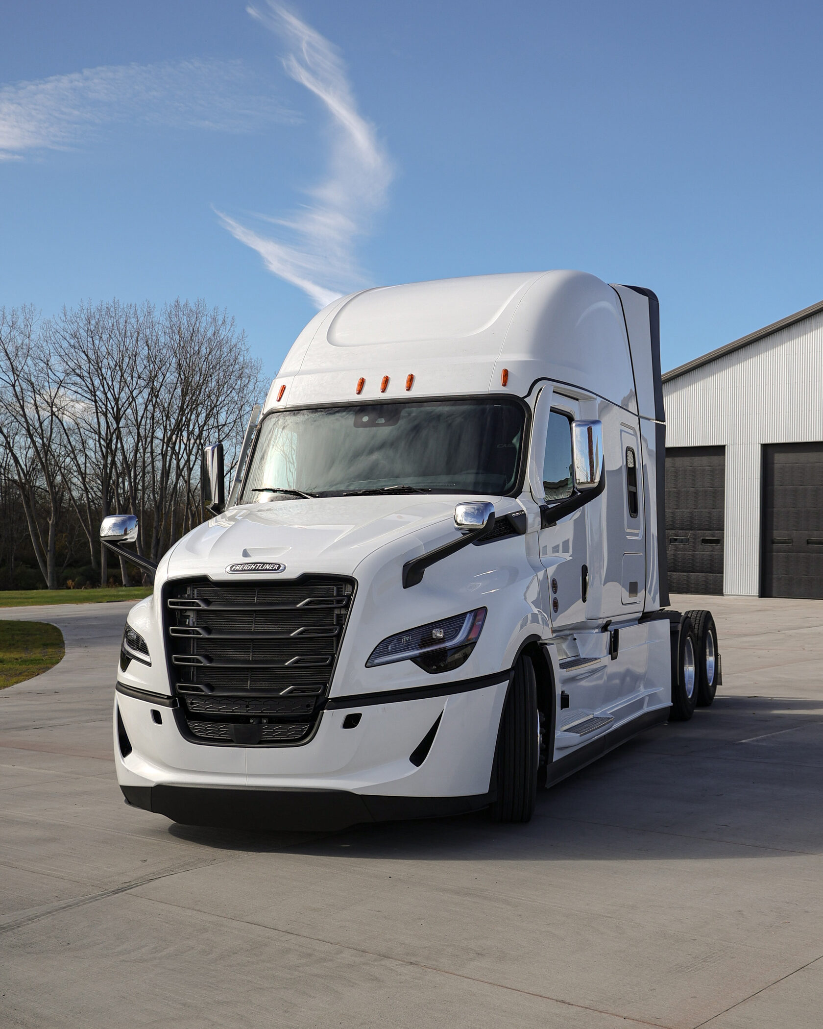 Experienced freight agent on the road backed by the Bravan network
