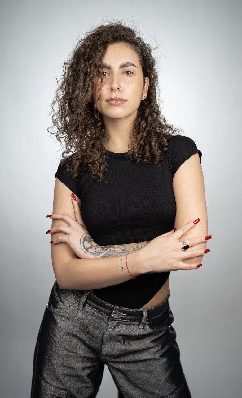 Portrait von Tattoo Artist Franchesca bei Brennnessel Tattoo Berlin